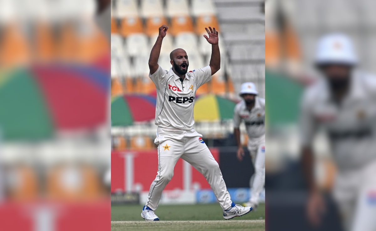 Pakistan vs England, 2nd Test Day 2, Live Score Updates: England Lose 4 Wickets In 14 Runs, Pakistan Make Magical Comeback Pakistan vs England, 2nd Test Day 2, Live Score Updates: England Lose 4 Wickets In 14 Runs, Pakistan Make Magical Comeback