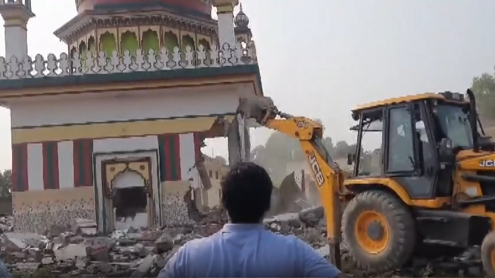 Haridwar Administration Demolishes Illegal ‘Mazar’ In Bahadarabad