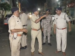 Gwalior Girl Kidnap: टॉफी दिलाने का दिया लालच और दबोच ली तीन साल की मासूम! बच्ची के अपहरण से मचा हड़कंप, पड़ौसी की सतर्कता से मिली सफलता