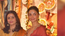 Durga Puja 2024: On <i>Jigra</i> Release Day, Alia Bhatt Seeks Blessings With Sister Shaheen By Her Side. See Pics