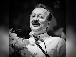 LIVE UPDATE :  "सत्ताधाऱ्यांनी पायउतार होण्याची गरज", बाबा सिद्दिकींच्या हत्येनंतर शरद पवारांची संतप्त प्रतिक्रिया