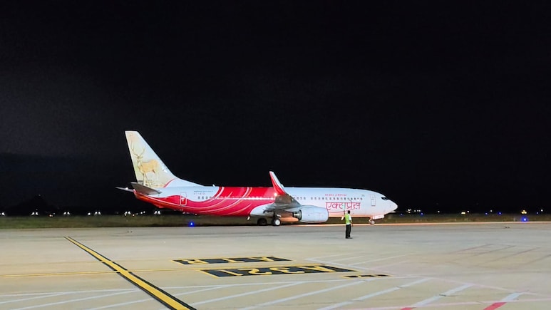Kolkata-Bound Air India Express Plane Faces Tech Snag, Returns To Bengaluru