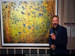 'The Swarm of Life' By Shane Gross Wins 2024 Wildlife Photographer Award 'The Swarm of Life' By Shane Gross Wins 2024 Wildlife Photographer Award