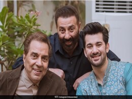 धर्मेंद्र ने बचपन के गाजर के हलवे का सुनाया ऐसा किस्सा, बेटे सनी देओल और पोते करण देओल के निकले आंसू धर्मेंद्र ने बचपन के गाजर के हलवे का सुनाया ऐसा किस्सा, बेटे सनी देओल और पोते करण देओल के निकले आंसू