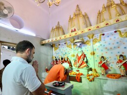 Rahul Gandhi Offers Prayers At Valmiki Temple In Delhi Rahul Gandhi Offers Prayers At Valmiki Temple In Delhi