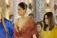 Durga Puja 2024: Alia Bhatt Seeks Blessings With Sister Shaheen By Her Side Durga Puja 2024: Alia Bhatt Seeks Blessings With Sister Shaheen By Her Side