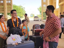 जैसलमेर पहुंचा उम्मीदों का पहला विमान, एयरपोर्ट पर लौटी रौनक, दिल्ली-मुंबई के लिए इंडिगो ने शुरू की फ्लाइट जैसलमेर पहुंचा उम्मीदों का पहला विमान, एयरपोर्ट पर लौटी रौनक, दिल्ली-मुंबई के लिए इंडिगो ने शुरू की फ्लाइट