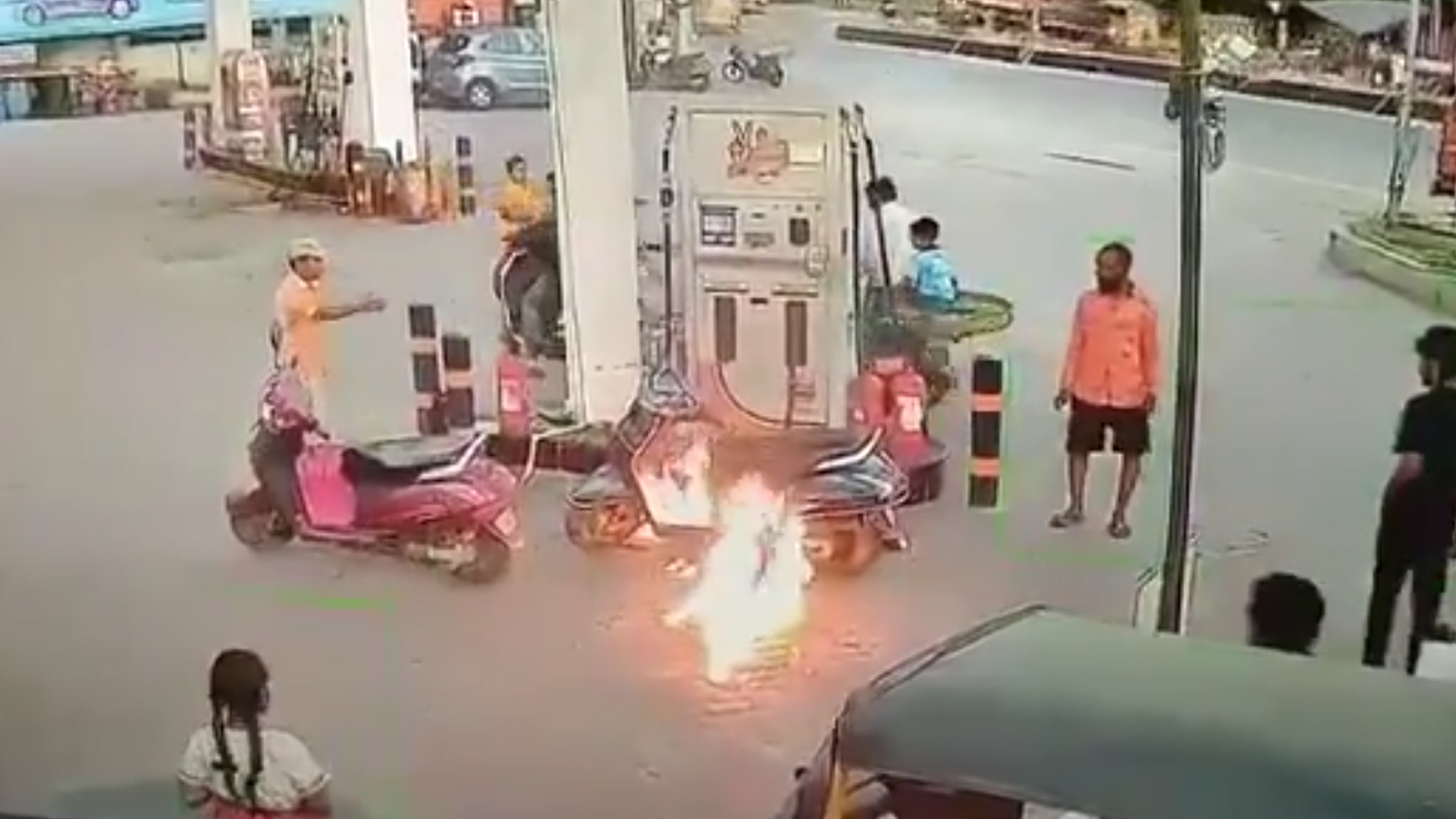 "If You Have Guts...": Drunk Man Starts Fire At Petrol Pump On "Dare"