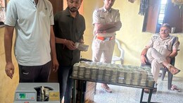 राजस्थान में हवाला के 7 करोड़ रुपए जब्त, दिल्ली से गुजरात भेजा जा रहा था, गिनती के लिए लाई गई मशीन