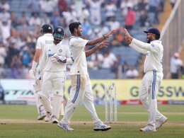 IND vs NZ : रोहित-गंभीरचा 'एक्का' ठरला निर्णायक, 1328 दिवसांनंतर खेळणाऱ्या बॉलरनं घेतल्या 7 विकेट्स IND vs NZ : रोहित-गंभीरचा 'एक्का' ठरला निर्णायक, 1328 दिवसांनंतर खेळणाऱ्या बॉलरनं घेतल्या 7 विकेट्स