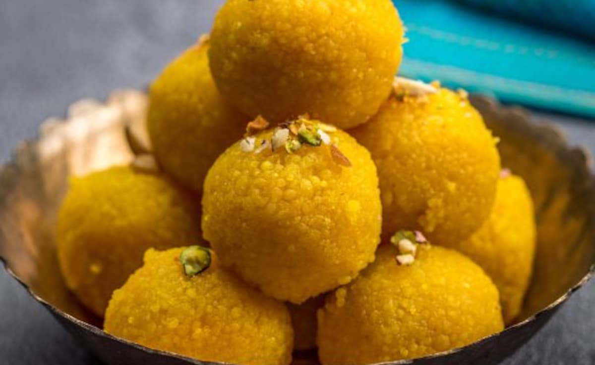 Bihar Sweet Seller Makes "Modi Laddu" With This Special Ingredient From Varanasi