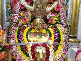 Navratri 2024: मुंबा देवीची मूर्ती नवीन गाभाऱ्यामध्ये स्थापित का नाही? ही आहे कहाणी