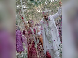 कुबूल है की जोया बनीं दुल्हनियां, सामने आई सुरभि ज्योति और सुमित सुरी की शादी की पहली झलक कुबूल है की जोया बनीं दुल्हनियां, सामने आई सुरभि ज्योति और सुमित सुरी की शादी की पहली झलक