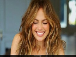Jennifer Lopez's Wellness Mantra Focuses On Joy From Within As She Isn't "Looking For Happiness In Other People" Jennifer Lopez's Wellness Mantra Focuses On Joy From Within As She Isn't "Looking For Happiness In Other People"