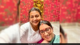Smriti Irani and Jaya Bhattacharya's <i>Kyunki Saas Bhi Kabhi Bahu Thi</i> Reunion Takes Fans On A Nostalgia Trip
