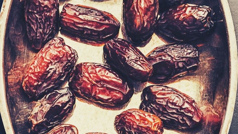 क्या खाने से मिलेगी घोड़े जैसी ताकत,  Doctor Saleem ने बताया 15 दिनों तक खजूर खाने से क्या होगा, फायदे क्या खाने से मिलेगी घोड़े जैसी ताकत,  Doctor Saleem ने बताया 15 दिनों तक खजूर खाने से क्या होगा, फायदे