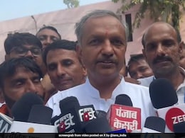 राम रहीम को 6 बार पैरोल देने वाले पूर्व जेल अधिकारी चरखी दादरी से जीते, बने बीजेपी विधायक राम रहीम को 6 बार पैरोल देने वाले पूर्व जेल अधिकारी चरखी दादरी से जीते, बने बीजेपी विधायक