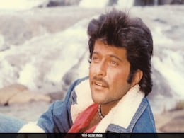 38 साल पहले भारत और पाकिस्तान का चल रहा था फाइनल मैच, पूरे स्टेडियम में क्रिकेटर्स से ज्यादा लगे थे इस फिल्म के पोस्टर 38 साल पहले भारत और पाकिस्तान का चल रहा था फाइनल मैच, पूरे स्टेडियम में क्रिकेटर्स से ज्यादा लगे थे इस फिल्म के पोस्टर