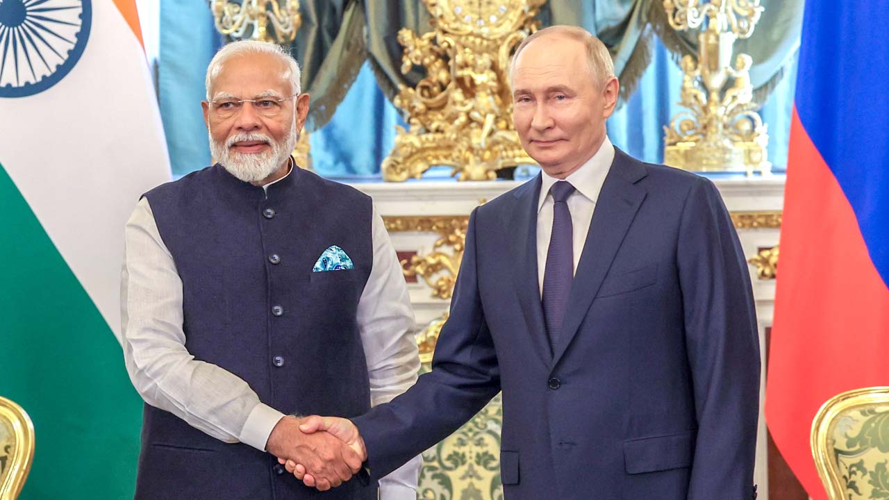Putin Slams Ukraine Negotiations Stance, Thanks PM Modi For Role In Diplomacy
