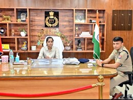 उत्तर प्रदेश में मिशन शक्ति का असर, बेटियों को बनाया गया एक दिन का DM और SP उत्तर प्रदेश में मिशन शक्ति का असर, बेटियों को बनाया गया एक दिन का DM और SP