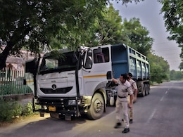राजस्थान में भजनलाल शर्मा के निर्देश पर खनन माफियाओं पर शिकंजा, 7 दिन में हुई 60 से अधिक पर कार्रवाई राजस्थान में भजनलाल शर्मा के निर्देश पर खनन माफियाओं पर शिकंजा, 7 दिन में हुई 60 से अधिक पर कार्रवाई