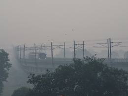 Delhi Pollution: हवा हुई 'बेहद खराब', धुंध की चादर में लिपटा एनसीआर, राजधानी में GRAP-2 लागू Delhi Pollution: हवा हुई 'बेहद खराब', धुंध की चादर में लिपटा एनसीआर, राजधानी में GRAP-2 लागू
