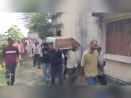 J&K Terrorist Attack: आतंकवादी हमले में मारे गए इंजीनियर का पार्थिव शरीर पहुंचा गांव, बेटी ने कहा-पापा का सपना करना है पूरा J&K Terrorist Attack: आतंकवादी हमले में मारे गए इंजीनियर का पार्थिव शरीर पहुंचा गांव, बेटी ने कहा-पापा का सपना करना है पूरा