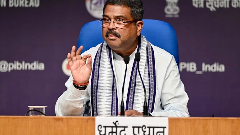ऐसे कुतर्क का कोई उत्तर नहीं... SIR पर चर्चा कराने की मांग पर बोले केंद्रीय मंत्री धर्मेंद्र प्रधान