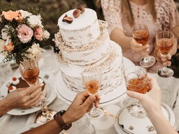 दुल्हन की अनोखी डिमांड, ब्राइड्समेड्स को भरने होंगे 70,000, सहेली ने कहा- इतना पैसा नहीं दे सकती दुल्हन की अनोखी डिमांड, ब्राइड्समेड्स को भरने होंगे 70,000, सहेली ने कहा- इतना पैसा नहीं दे सकती
