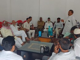 उपचुनाव से पहले टोंक में कांग्रेस कार्यकर्ताओं का विरोध, जिलाध्यक्ष बदलने का मांग उपचुनाव से पहले टोंक में कांग्रेस कार्यकर्ताओं का विरोध, जिलाध्यक्ष बदलने का मांग