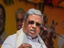 मुख्यमंत्री सिद्धारमैया के बगावती तेवर: कांग्रेस की मुश्किलें बढ़ीं, जानें सिद्धरमैया की हासन रैली के मायने मुख्यमंत्री सिद्धारमैया के बगावती तेवर: कांग्रेस की मुश्किलें बढ़ीं, जानें सिद्धरमैया की हासन रैली के मायने