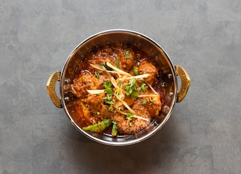 Watch: This Tender Coconut Chicken Recipe Has The Internet Drooling Watch: This Tender Coconut Chicken Recipe Has The Internet Drooling