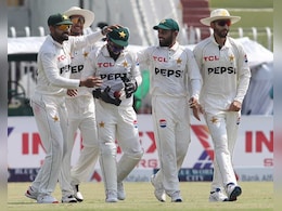 Babar Azam: बाबर आजम को इस खिलाड़ी ने किया रिप्लेस, खेला है सिर्फ एक वनडे, दूसरे टेस्ट के लिए ऐसी है पाकिस्तान की प्लेइंग XI Babar Azam: बाबर आजम को इस खिलाड़ी ने किया रिप्लेस, खेला है सिर्फ एक वनडे, दूसरे टेस्ट के लिए ऐसी है पाकिस्तान की प्लेइंग XI