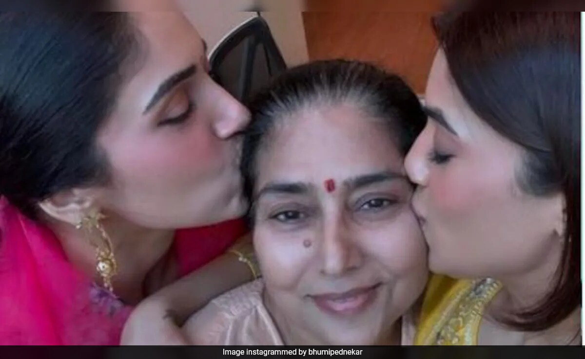 Dussehra 2024: Bhumi Pednekar Sends Festive Greetings