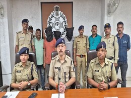 Police का एक्शन, रतलाम से मुंबई तक हो रही थी ड्रग्स की सप्लाई, ₹3 करोड़ का नशा पकड़ा, इतने हुए गिरफ्तार Police का एक्शन, रतलाम से मुंबई तक हो रही थी ड्रग्स की सप्लाई, ₹3 करोड़ का नशा पकड़ा, इतने हुए गिरफ्तार