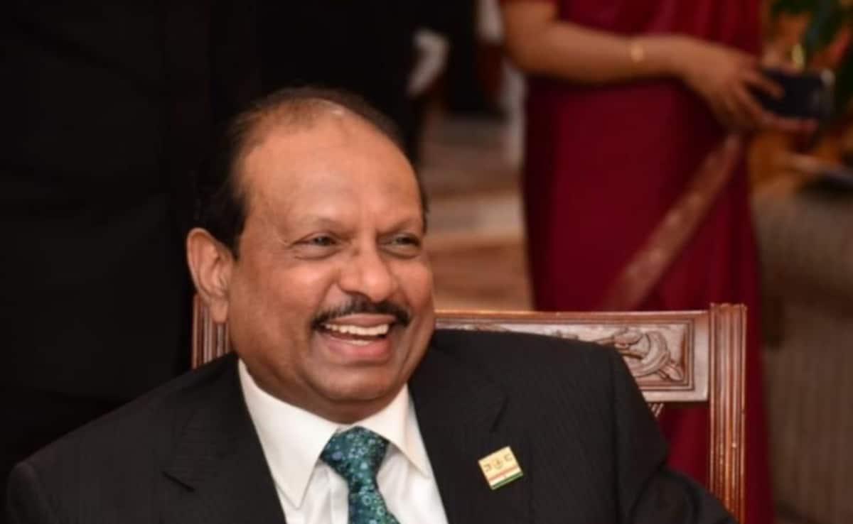 Indian Billionaire Yusuff Ali Saves Kerala Woman's Home, Pays Off Her Entire Loan