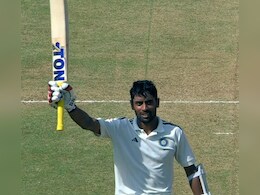 "बीसीसीआई ने सरफराज के इतने वीडियो...", बोर्ड के सौतेले बर्ताव पर बुरी तरह भड़के फैंस