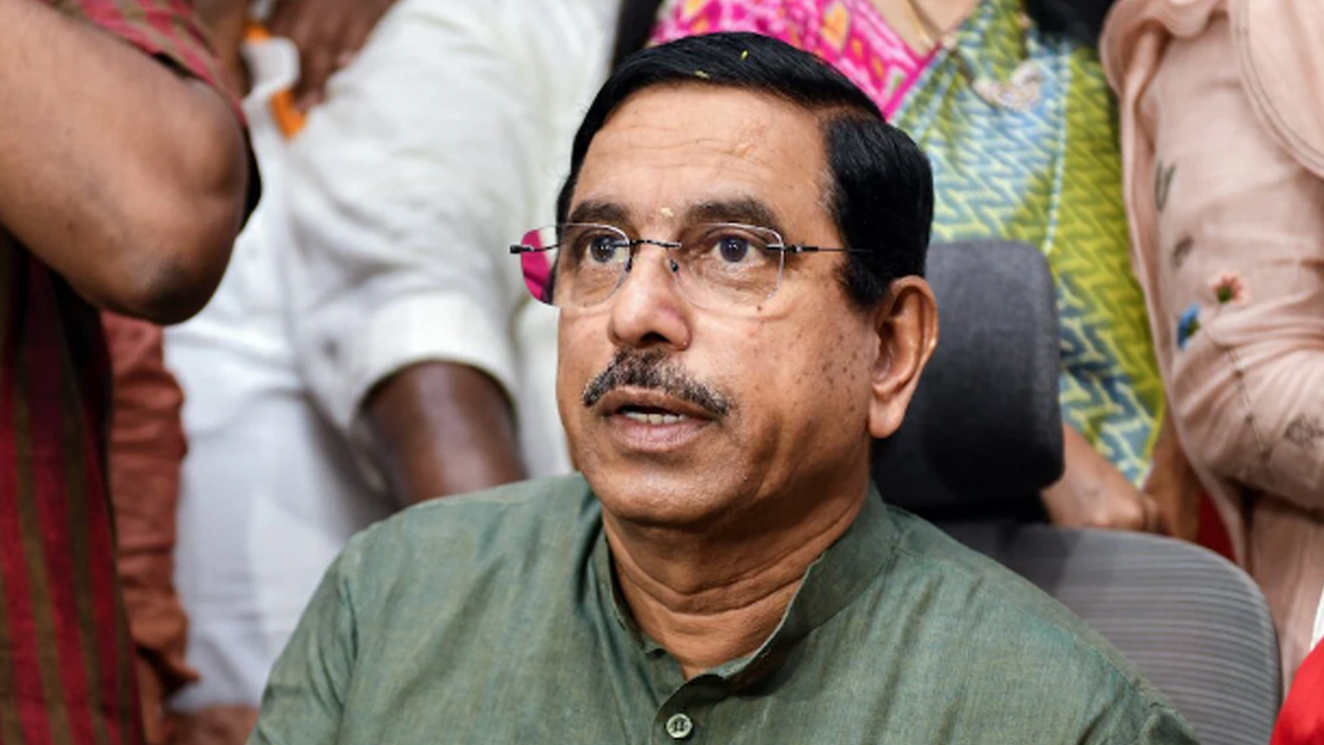 Cheating Case Against Union Minister Pralhad Joshi's Brother