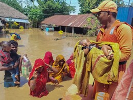 16 जिले,  9 लाख से अधिक आबादी प्रभावित: बिहार में बाढ़ से स्थिति हुई और गंभीर, देखें तस्वीरें