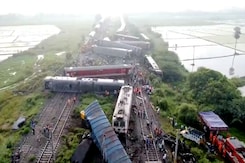 Express Train Collides With Goods Train In Tamil Nadu, 12 Coaches Derail, 10 Passengers Injured Express Train Collides With Goods Train In Tamil Nadu, 12 Coaches Derail, 10 Passengers Injured