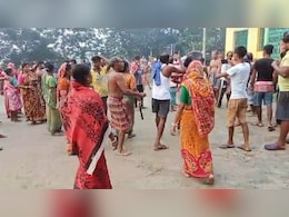 पश्चिम बंगाल के मेदिनीपुर में रेप-मर्डर के आरोपी की भीड़ ने की पीट-पीटकर हत्या पश्चिम बंगाल के मेदिनीपुर में रेप-मर्डर के आरोपी की भीड़ ने की पीट-पीटकर हत्या