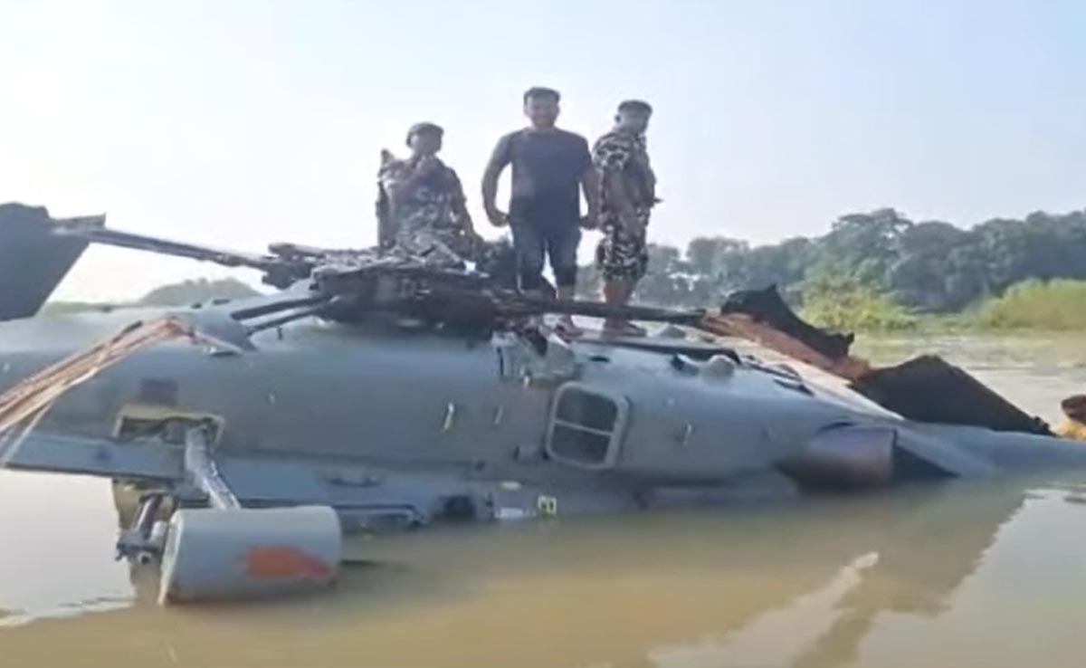 IAF Chopper Air-Dropping Relief Material Makes Forced Landing In Bihar