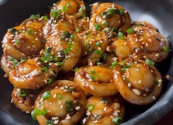 Give Your Potatoes A Makeover With This Korean Chilli Garlic Potato Recipe Give Your Potatoes A Makeover With This Korean Chilli Garlic Potato Recipe