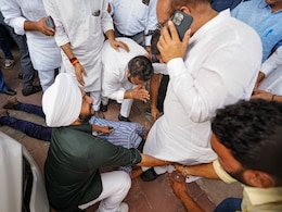 मार्शल के मुद्दे पर हुए ड्रामे के बाद आप विधायकों के खिलाफ एफआईआर दर्ज, मामले की जांच में जुटी पुलिस