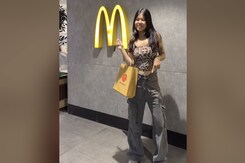 Moonkovers Dances Her Way Through A Free Festive Shopping Spree | NDTV Big Bonus Moonkovers Dances Her Way Through A Free Festive Shopping Spree | NDTV Big Bonus