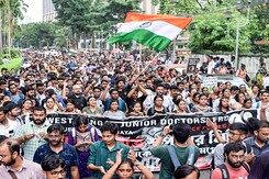 Bengal Doctors Back On Strike, Announce "Total Cease-Work" Bengal Doctors Back On Strike, Announce "Total Cease-Work"