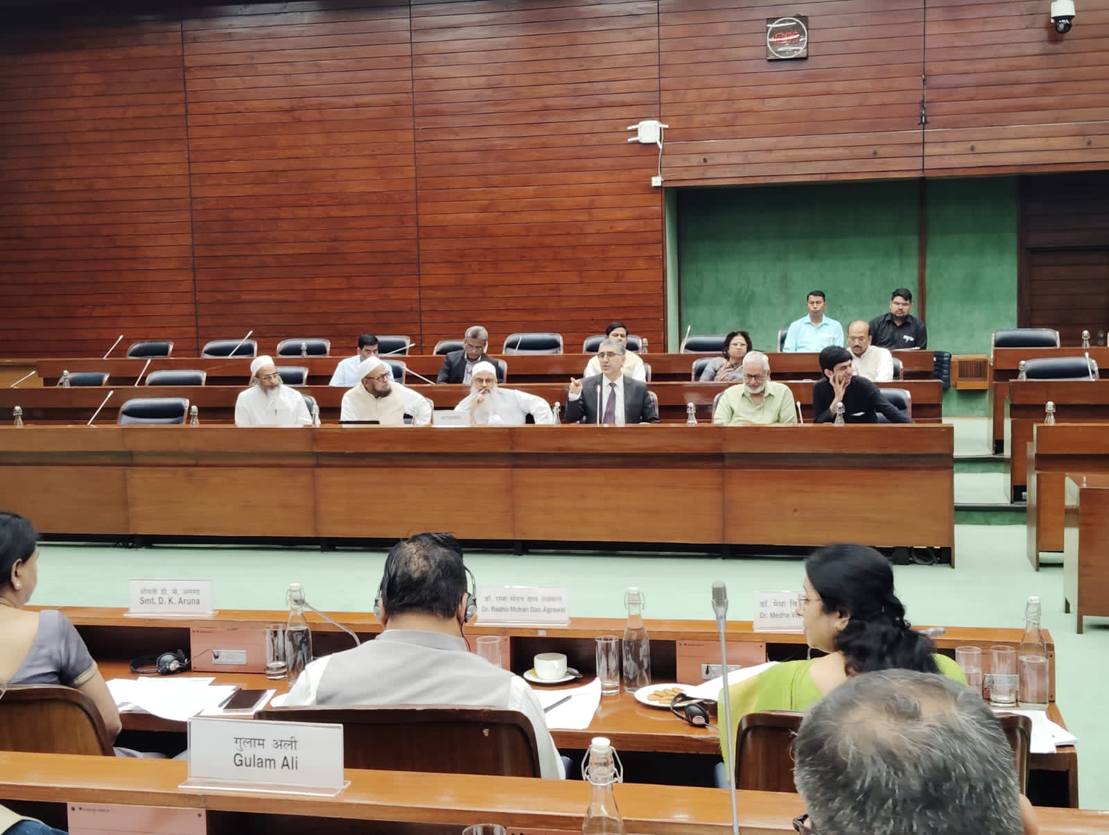 Waqf Amendment Bill Cleared By Joint Parliamentary Committee, 14 Amendments Approved
