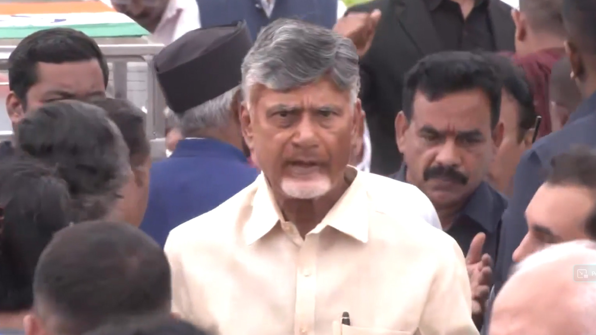 Andhra Pradesh CM Chandrababu Naidu Pays His Last Respects To Ratan Tata in Mumbai