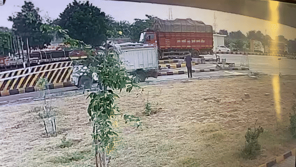 सीकर के NH 52 पर पिकअप ने टोलकर्मी को कुचला, CCTV में कैद हुआ दर्दनाक हादसा