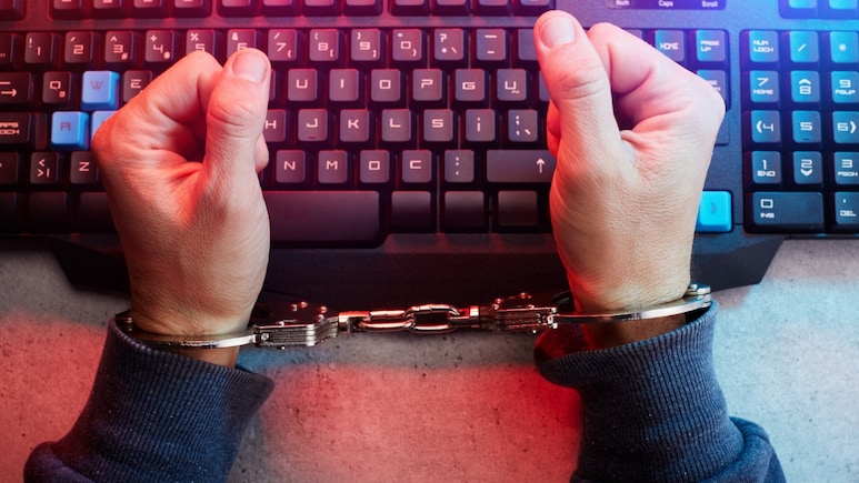 70-Year-Old 'Digitally Arrested' By Fake NIA Officers, Loses Rs 1.44 Crore 70-Year-Old 'Digitally Arrested' By Fake NIA Officers, Loses Rs 1.44 Crore